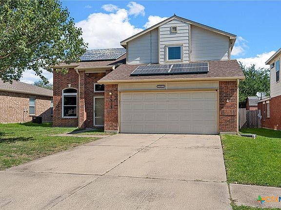 3rd image of 2313 Maedell Dr
