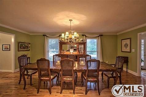 5th image of 2156 Orleans Dr