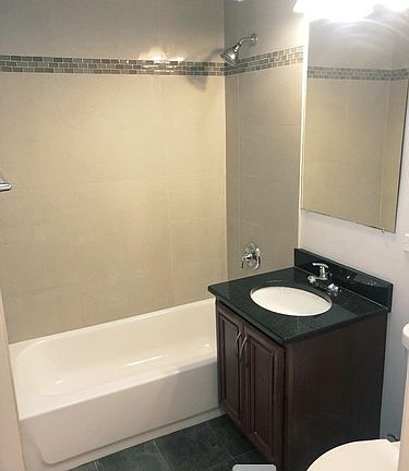 5th image of 3349 N Lawndale Ave #2