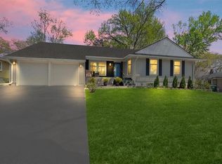 4921 Mohawk Dr, Roeland Park, KS 66205
