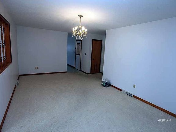 4th image of 103 Kristi Dr