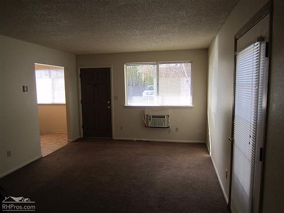 4th image of 903 17th Ave S
