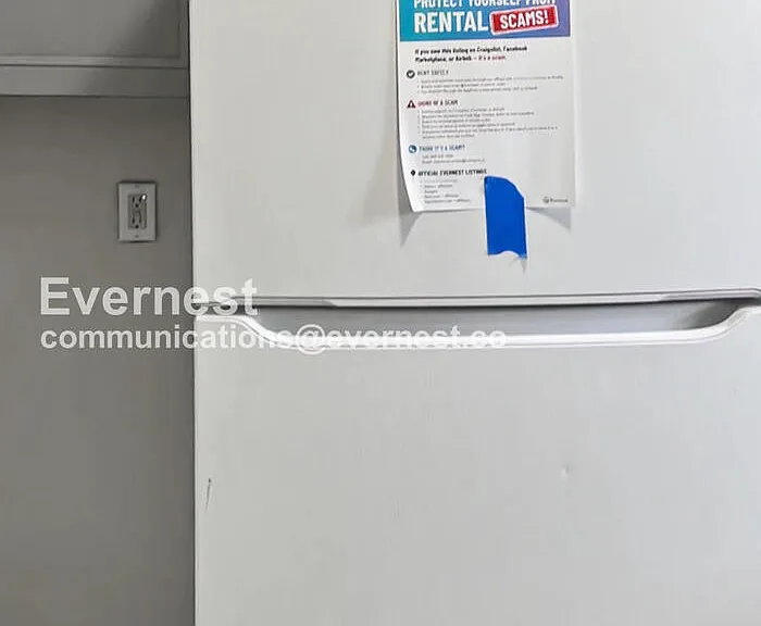 1093 Georgia Ave — Photo 3