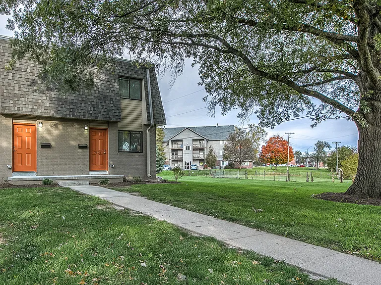Harrisville Townhomes — Photo 39