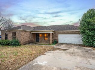 1811 Skylark Dr, Beebe, AR 72012