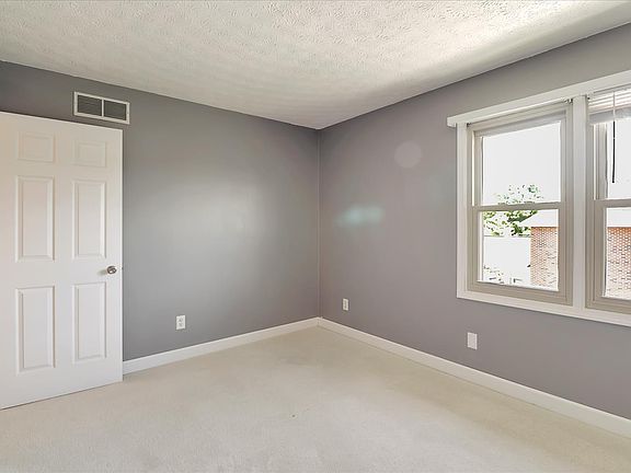 5th image of 709 Gordon Smith Blvd APT 3