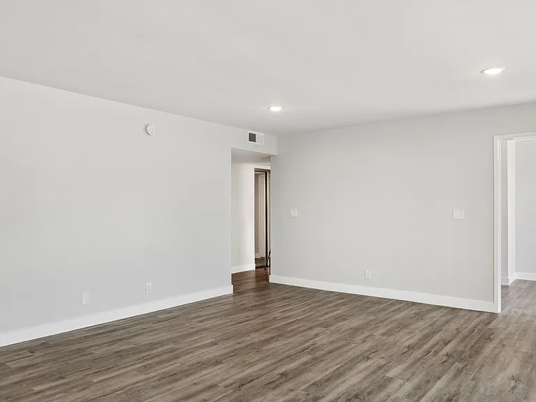 4200 Harbor Blvd — Photo 74