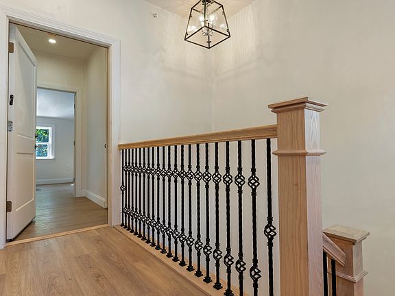 2nd image of 27-29 Perrin St #1