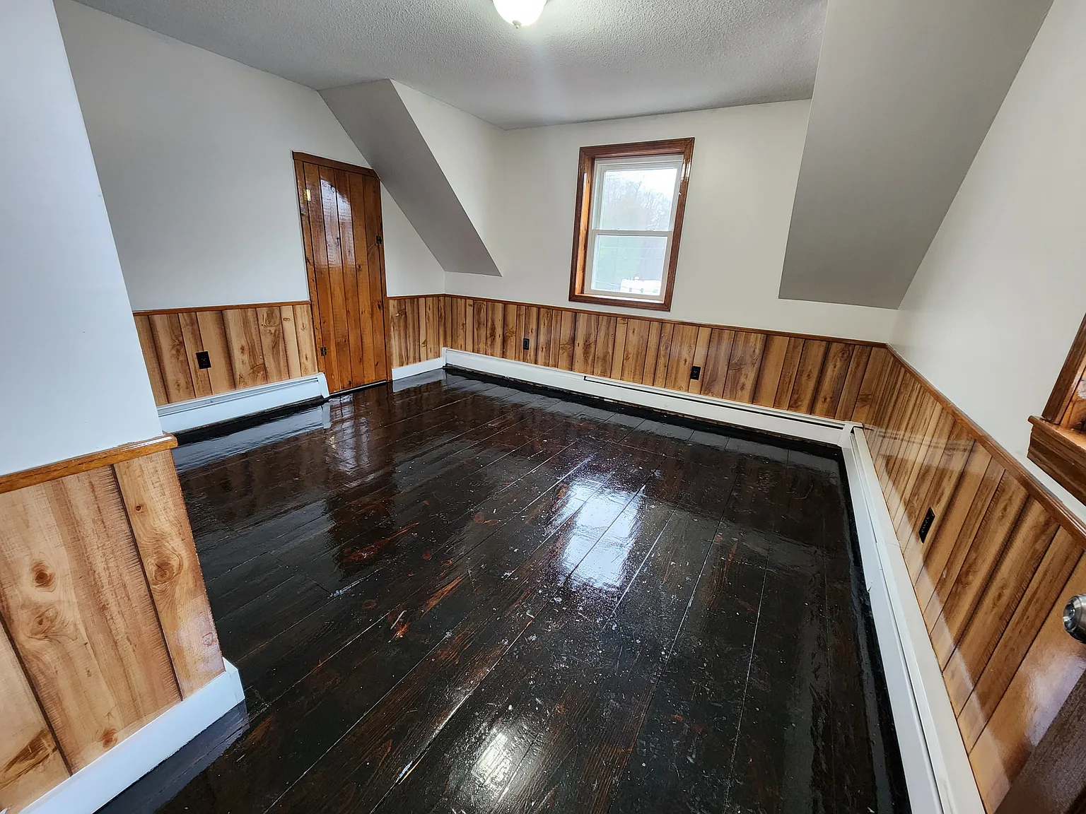3 bed, 1400 sqft, $3,100 — Photo 3