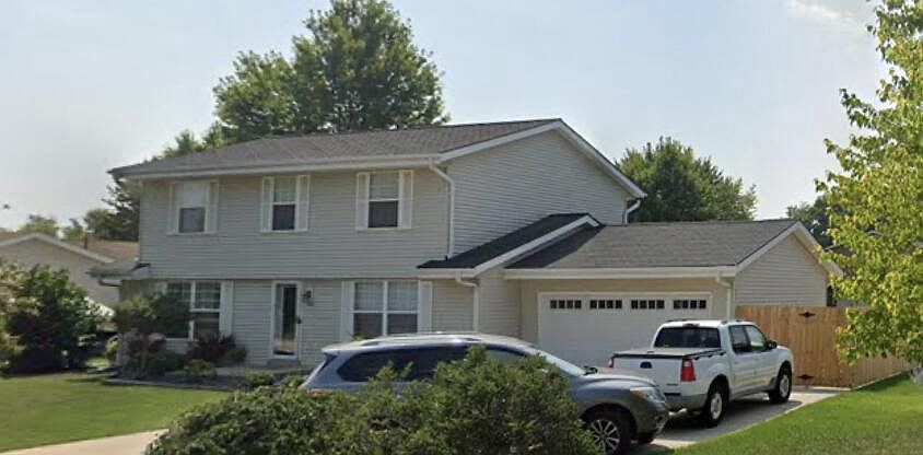 1st image of 404 Ivy Glen COURT