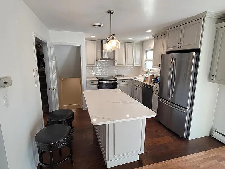 300 Adams Rd — Photo 10