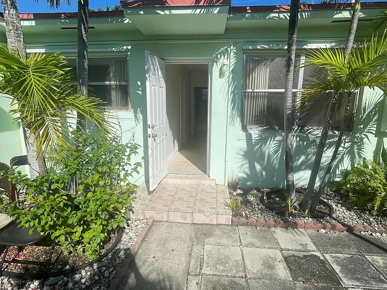 1023 NW 36th Ave #3 — Photo 1