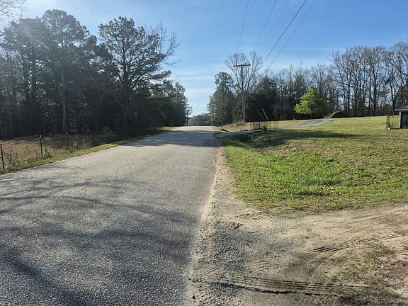 5th image of 22 Lakeview Dr