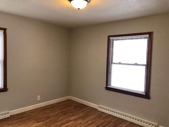 4th image of 411 S Celia Ave