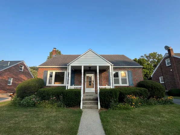 27 Woodland Rd, Reading, PA 19610