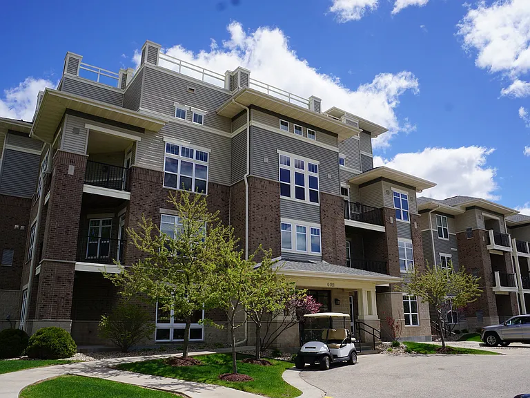 ASH_Apartment_com Images_v1_Hero