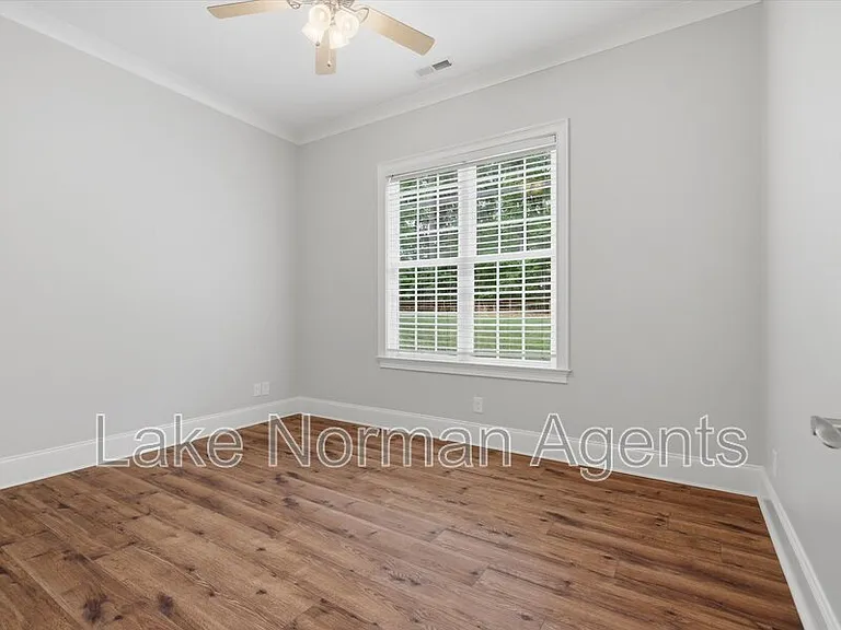 505 Stonemarker Rd — Photo 36