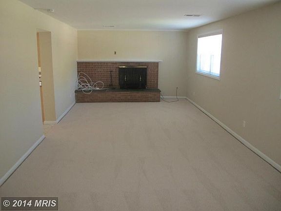 5th image of 1700 Evelyn Dr