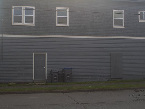 2nd image of 401 W Market St #1 & 2