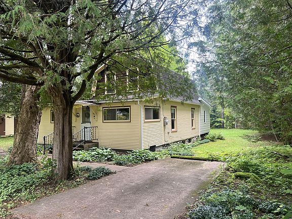 2nd image of 12 Hawley Ave