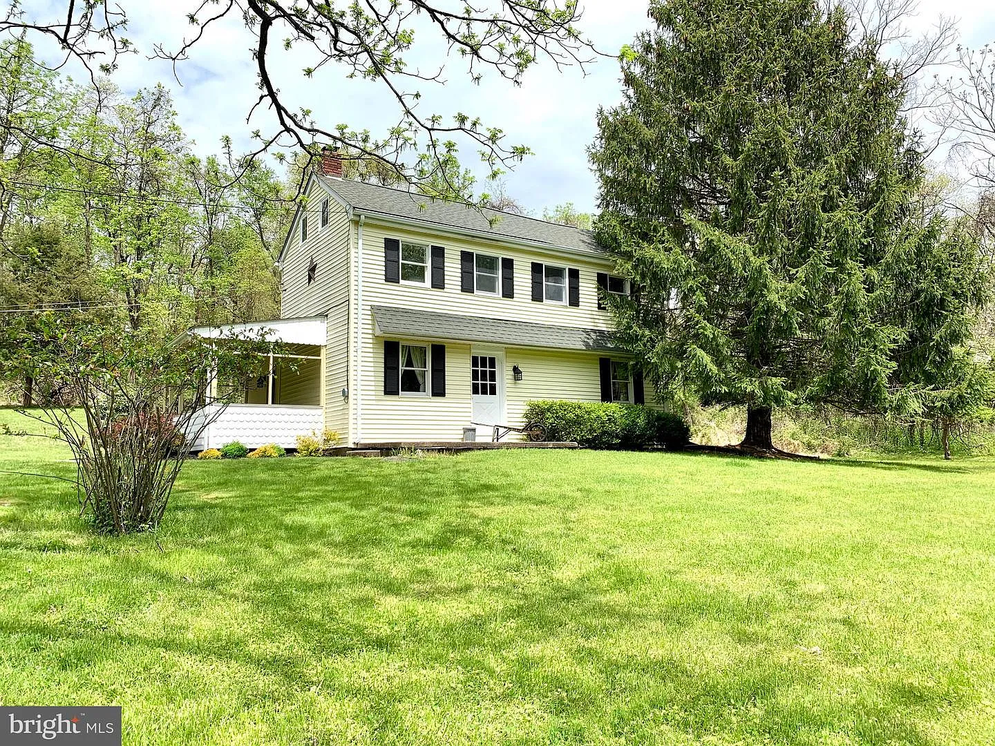 1375 Bridgeton Hill Rd photo 1
