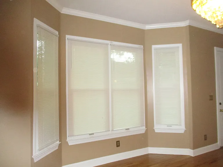 56 W Calhoun Ave — Photo 8