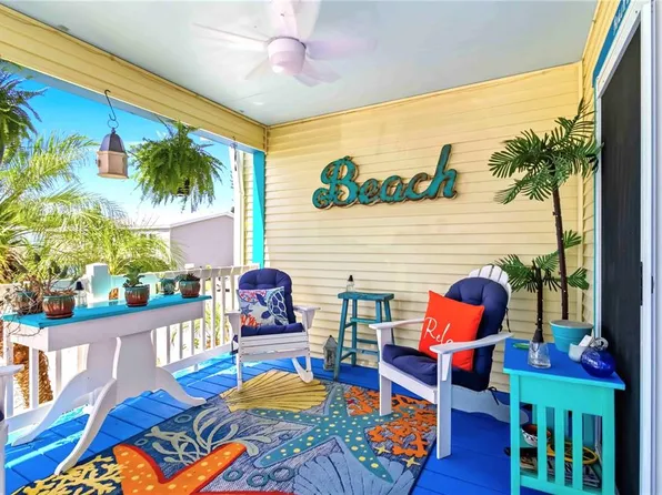 915 50th Ave W, Bradenton, FL 34207