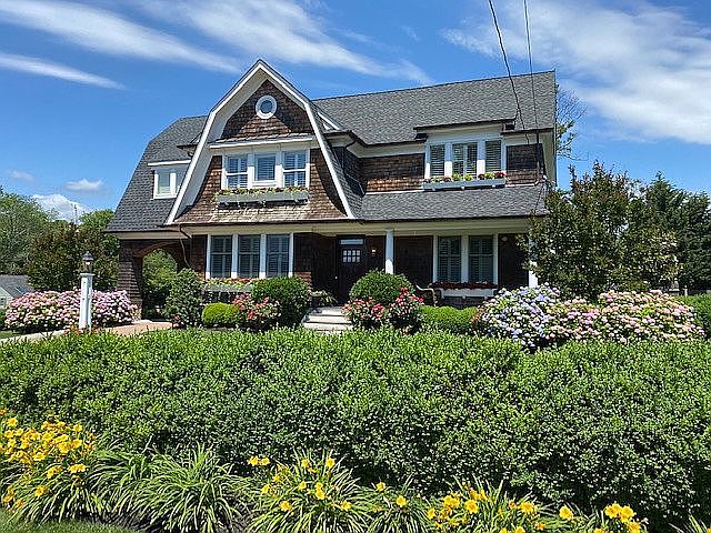 Curbside from Riverview