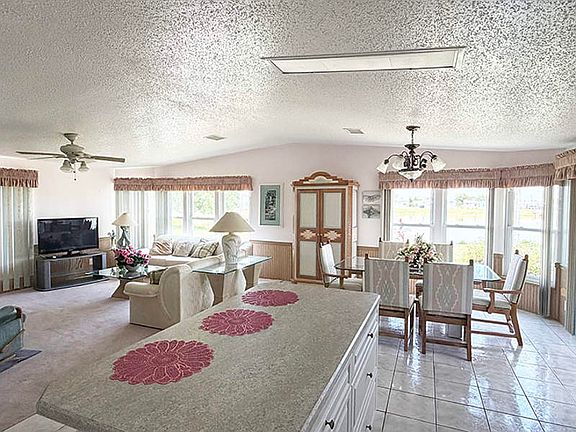 5th image of 25651 Redblush Cir #L-101