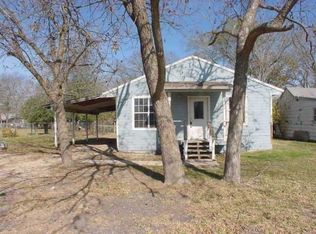 116 W Bell St, Bartlett, TX 76511
