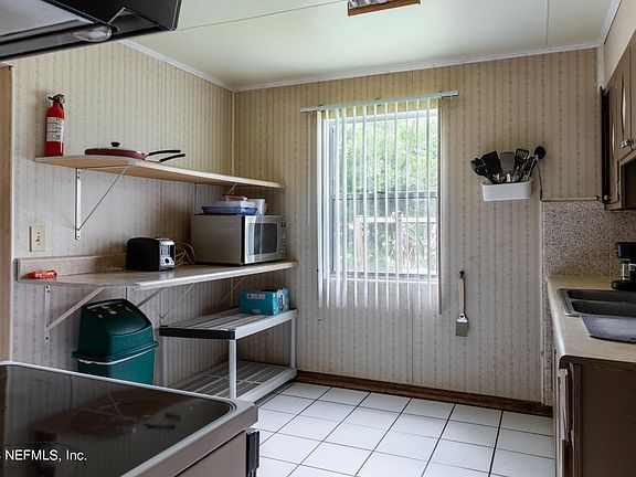 5th image of 6255 BARTHOLF Avenue