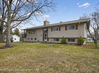 13780 Hamersley Dr, Bath, MI 48808