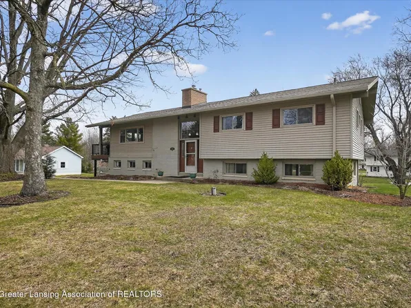 13780 Hamersley Dr, Bath, MI 48808