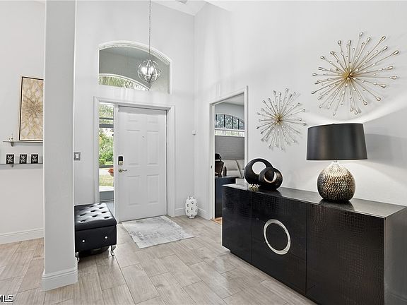 4th image of 9954 Colonial Walk N