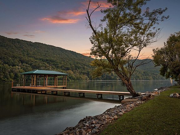 3rd image of 10526 Mullins Cove Rd