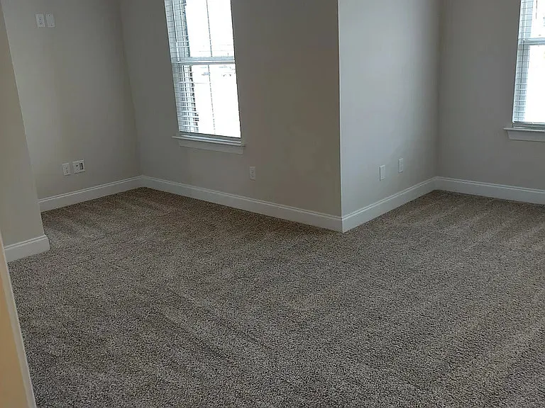 249 Netherlands Blvd — Photo 10