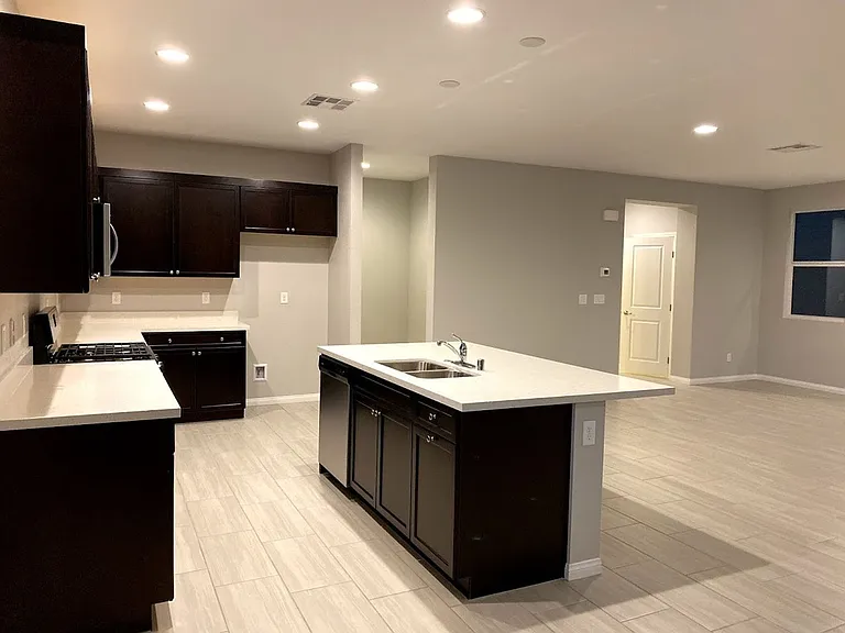3051 Concepcion Ct — Photo 7