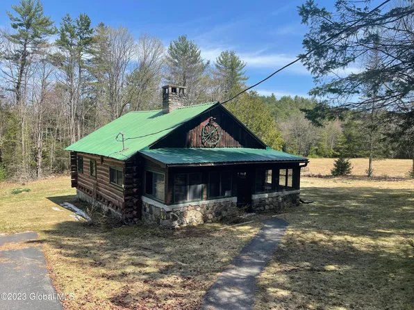 204 Igerna Road, North Creek, NY 12853