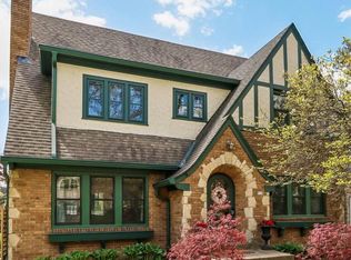 717 E Lake View Ave, Whitefish Bay, WI 53217