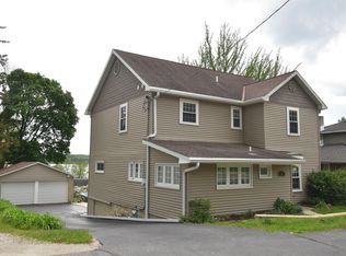 416 W Wisconsin Ave, Pewaukee, WI 53072