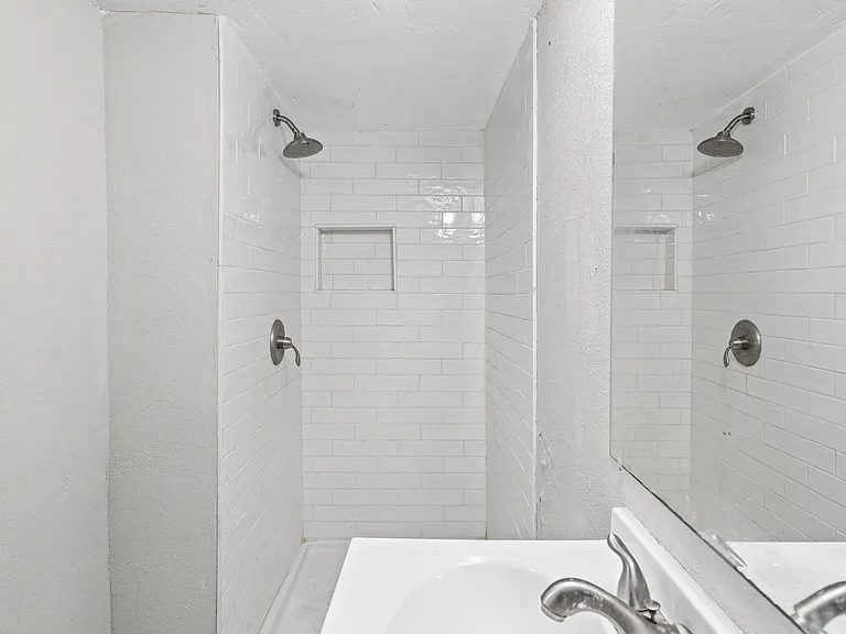 8102 Highland Ave — Photo 19