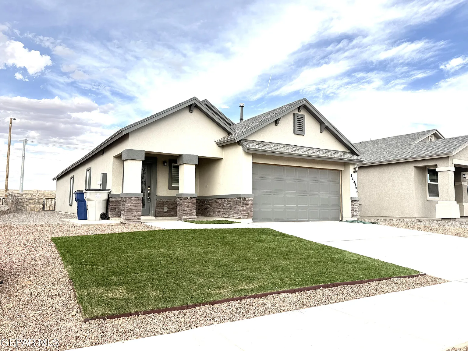 4 bed, 3.0 bath, 1794 sqft, $2,300 — Photo 3