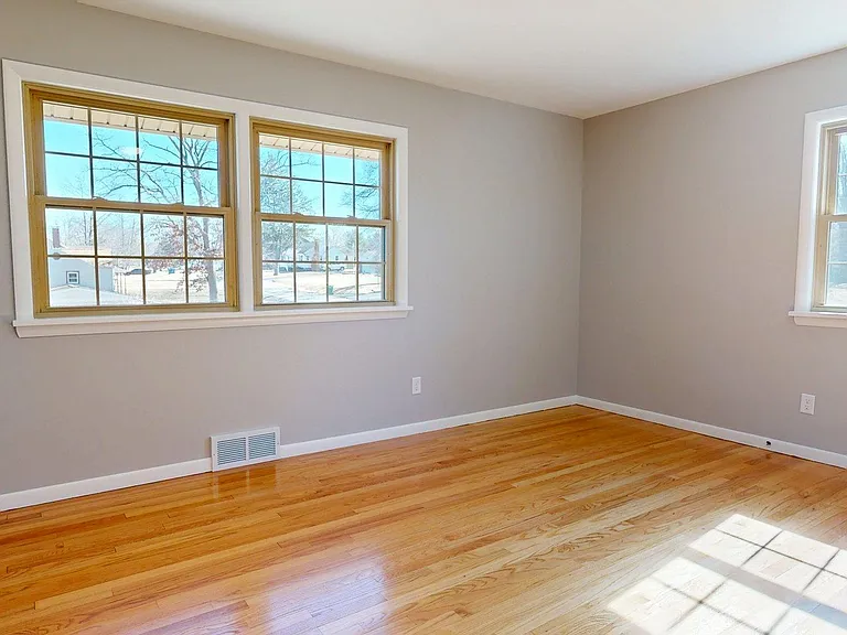 3280 E Oakwood Ave — Photo 21