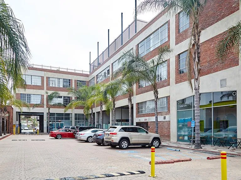 TEXERE PLAZA LOFTS — Photo 3