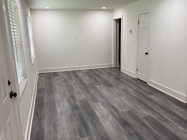 1227 Concord Ave — Photo 5