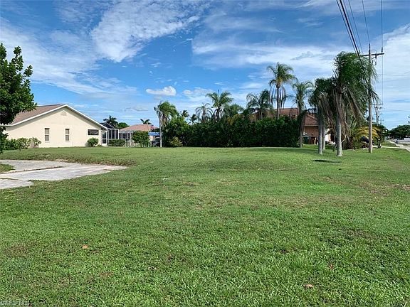 2nd image of 1534 SW 53rd Ln