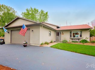 41042 N Elime Rd, Antioch, IL 60002