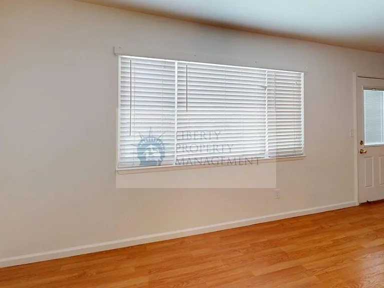 3801 Tenby Way — Photo 3
