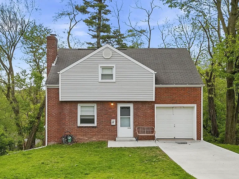 5644 Valleyview Dr — Photo 1