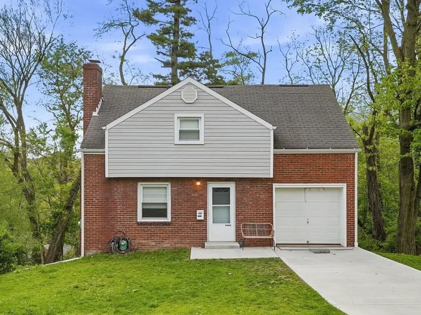 5644 Valleyview Dr, Bethel Park, PA 15102